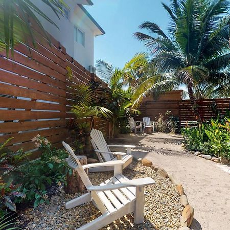 Mirasol Villa Placencia Exterior photo